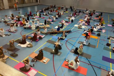Community Yoga in de schijnwerpers